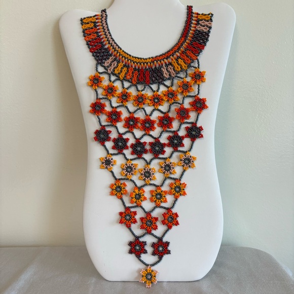 Exquisite 36 flower handmade chakira bead necklace - Picture 6 of 6